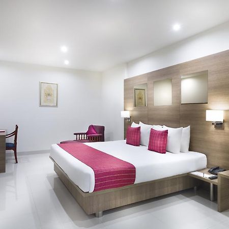 Regency Tiruttani By Grt Hotels Thiruttani Exterior photo