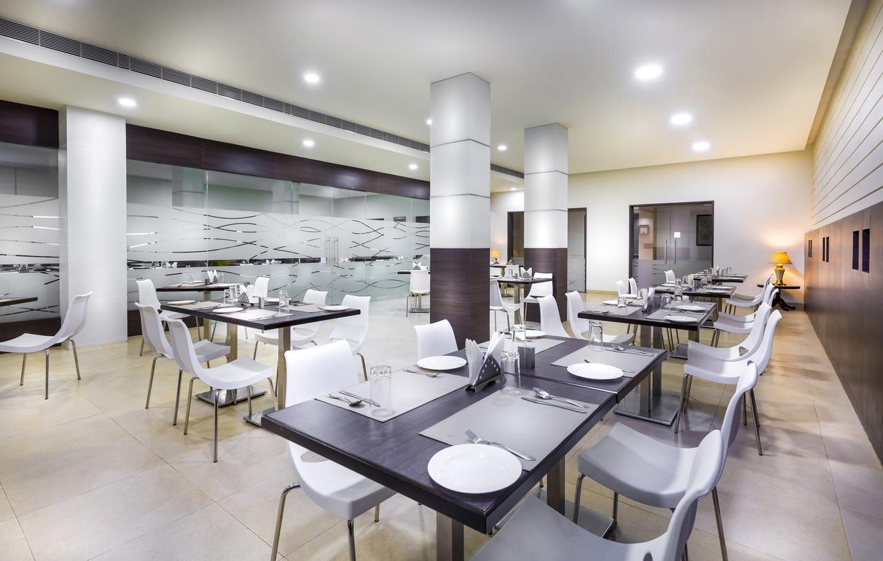 Regency Tiruttani By Grt Hotels Thiruttani Exterior photo