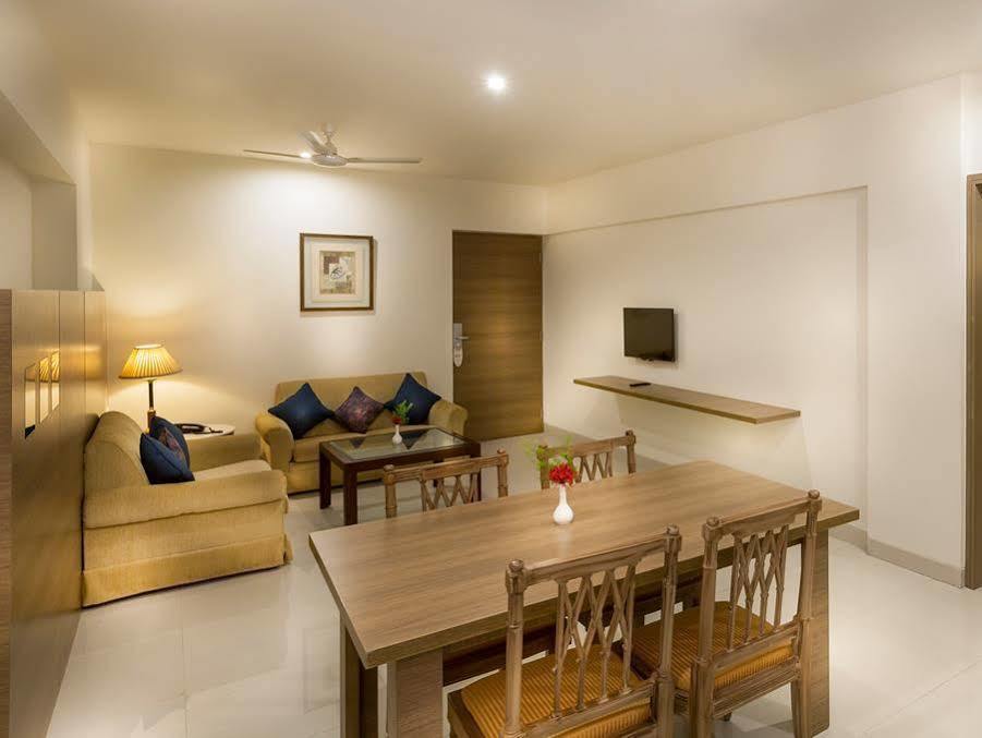 Regency Tiruttani By Grt Hotels Thiruttani Exterior photo